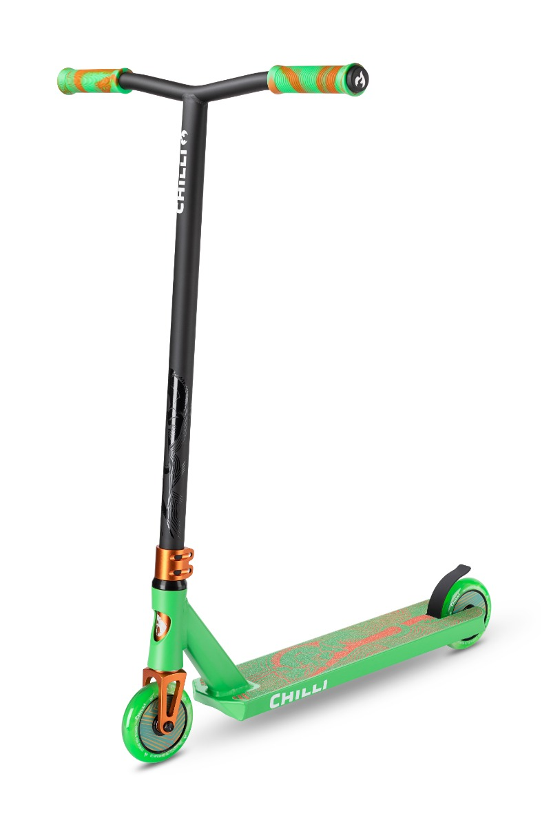Chilli Pro Scooter Critter Chameleon Freestyle Stunt Scooter Green Orange
