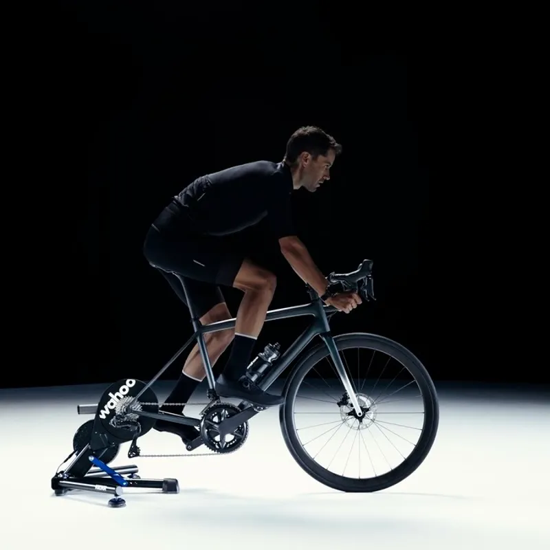 Wahoo Fitness KICKR V6 WiFi Smart Bike Trainer-2